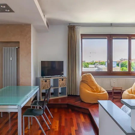 San Luca Fine House Apartament *